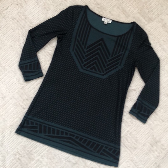 Max Studio 3/4 sleeve round neck tunic top green & black pattern Size XS - Picture 9 of 16